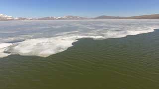 ფარავნის ტბა აპრილში