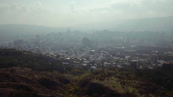 თბილისი, ხედი ნუცუბიძის პლატოდან