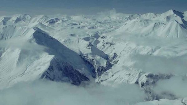 ზამთრის ხედი მთებზე , გუდაური