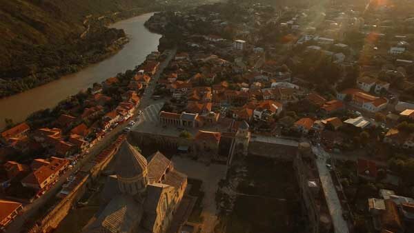 მცეთა, სვეტიცხოვლის ტაძერი, მზის ჩასვლაზე