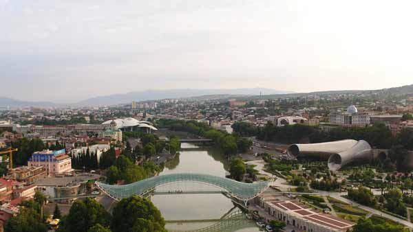 თბილისის ხედი, მშვიდობის ხიდი