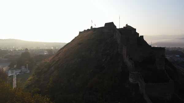 გორის ციხე, მზის ჩასვლაზე