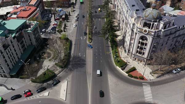 ბარატაშვილისი ხიდი, ხედი მთაწმინდაზე