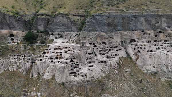ვარძია, სამონასტრო კომპლექსი