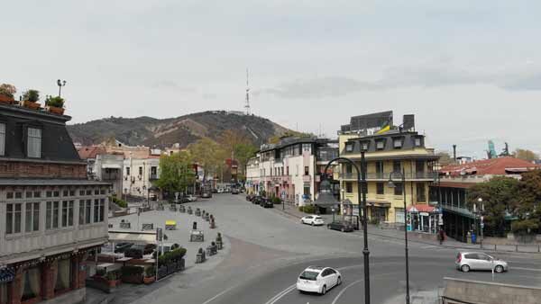 ძველი თბილისი, მაიდანი, დილა