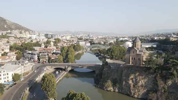 მეტეხის ხიდი, მეტეხის ეკლესია