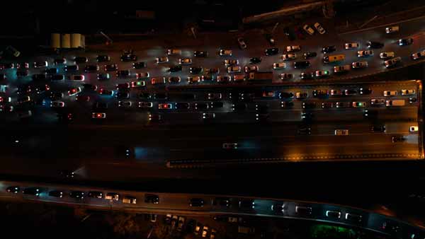 საცობი სანაპირო, გმირთა მოედანი, მანქანები