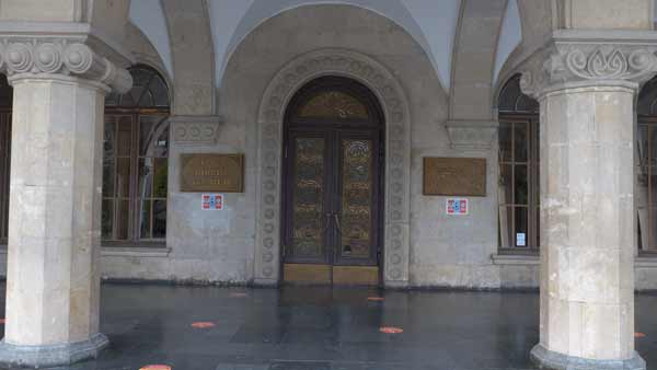 შესასვლელი კარი, სტალინის მუზეუმი