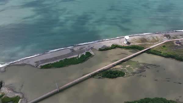 ანაკლიის ხიდი, შუქურა