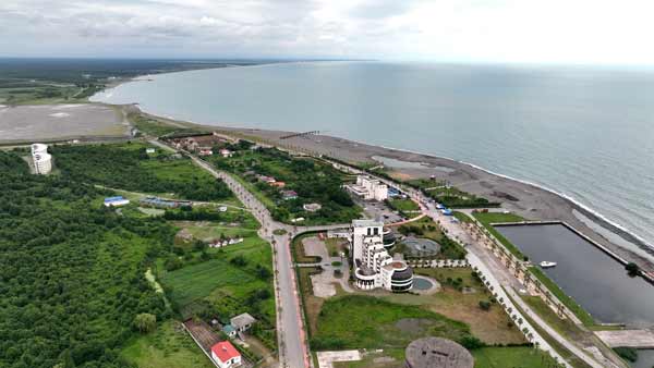 ანაკლიის სანაპირო, ბულვარი, ხიდი