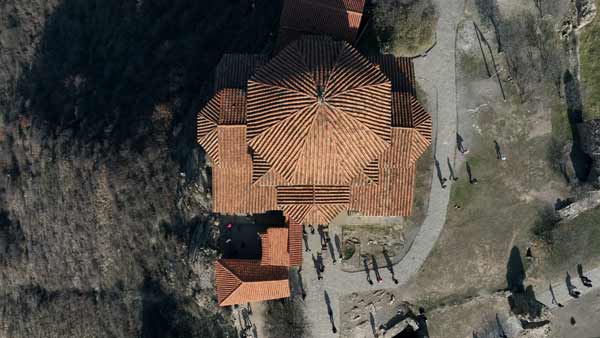 ჯვრის მონასტერი, მცხეთა, ზედხედი