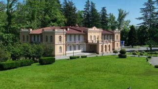 ზუგდიდის ბოტანიკური ბაღი და დადიანების სასახლე