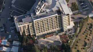 ხედი დრონიდან, სასტუმრო შერატონი