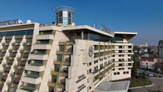 ხედი დრონიდან, სასტუმრო შერატონი