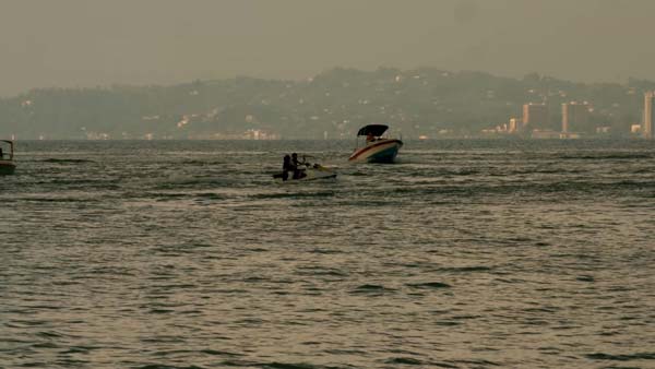 საღამო, ბათუმის პორტი, ნავები
