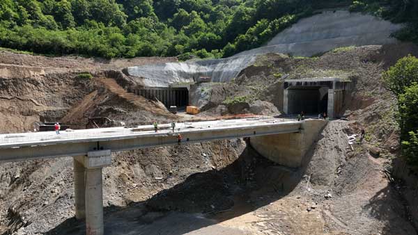 მშენებლობა ავტობანის